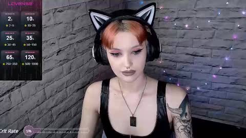 Snapshot of lauren_raquel chatting on 03/10/25, 06:56 Eva online show from 03/10/25, 06:56