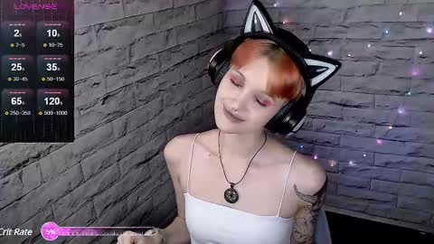 Snapshot of lauren_raquel chatting on 03/11/25, 08:20 Eva online show from 03/11/25, 08:20