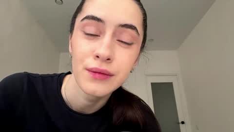 Snapshot of laurenadupuy chatting on 06/08/26, 02:06 laurenadupuy online show from 06/08/26, 02:06