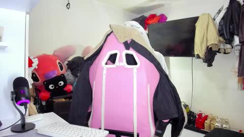 SF online show from 10/08/25, 04:04