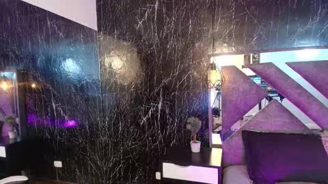 Snapshot of laurenhazel_ chatting on 11/18/25, 07:51 LaurenHazel online show from 11/18/25, 07:51