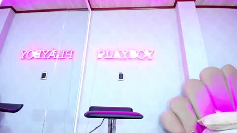 Lauren Hu online show from 01/16/25, 11:26