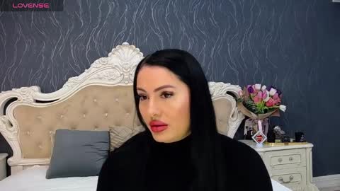 Laura online show from 03/04/25, 09:40