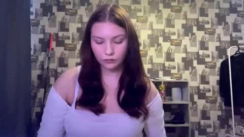 Hannah online show from 09/23/25, 04:21