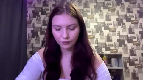 Hannah online show from 09/24/25, 04:21