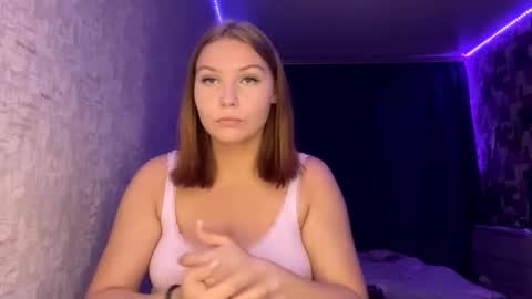 Hannah online show from 10/14/25, 04:19