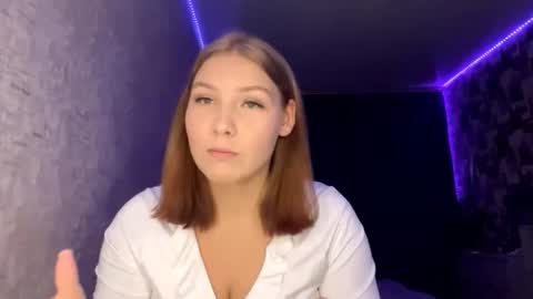 Hannah online show from 10/17/25, 04:31