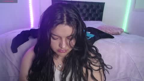 laurenkenner28_ online show from 05/12/26, 07:44