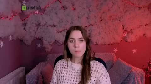 Snapshot of laurenmurrr chatting on 03/11/26, 02:12 Laure online show from 03/11/26, 02:12