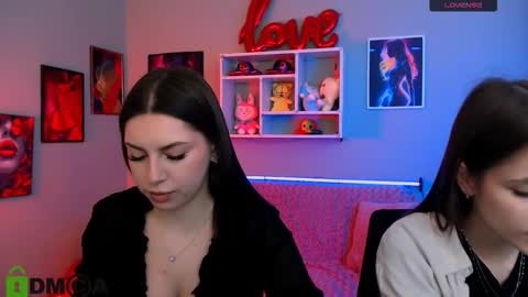Snapshot of laurenmurrr chatting on 03/15/26, 10:10 Laure online show from 03/15/26, 10:10