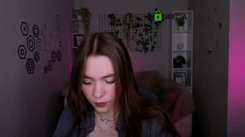 Snapshot of laurenmurrr chatting on 05/16/26, 09:39 Laure online show from 05/16/26, 09:39