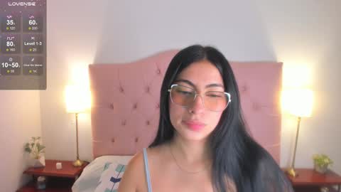 laurenn_smitth online show from 02/12/25, 12:33