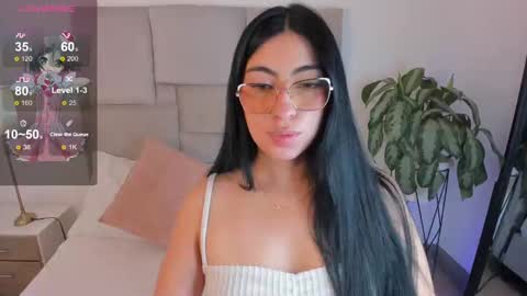 laurenn_smitth online show from 09/19/25, 01:01