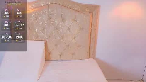 Snapshot of laurenn_smitth chatting on 11/24/25, 12:49 laurenn_smitth online show from 11/24/25, 12:49