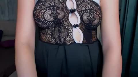 laurennhill online show from 09/22/25, 12:40