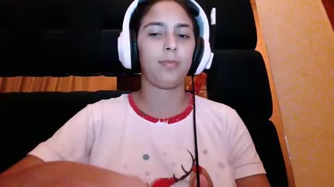 Laurent online show from 01/14/25, 08:09
