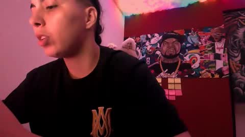 Laurent online show from 09/17/25, 06:26