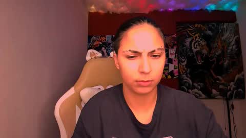 Laurent online show from 10/01/25, 02:17