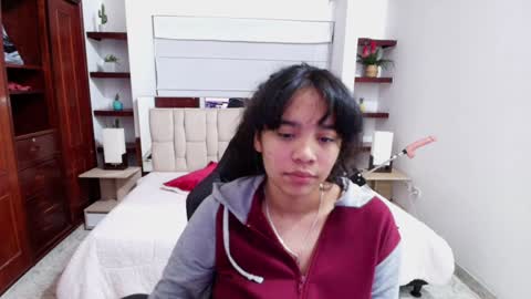 laurent online show from 12/20/24, 08:17