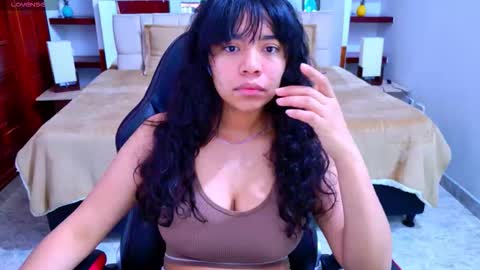 laurent online show from 10/08/25, 03:04