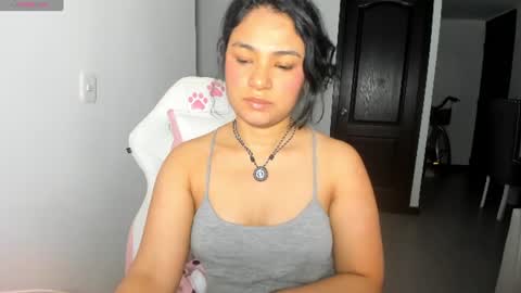 daniela angel     online show from 07/25/26, 10:24