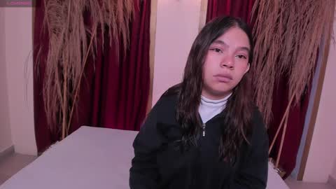 laurent_scott_ online show from 09/18/25, 12:07