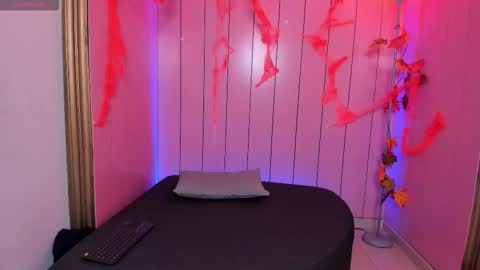 laurent_scott_ online show from 10/30/25, 04:36