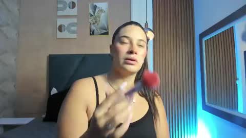 laurenthferrer online show from 06/11/26, 09:51