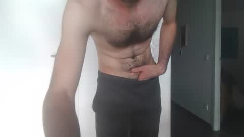 Snapshot of laurenthod chatting on 02/08/25, 02:38 laurenthod online show from 02/08/25, 02:38