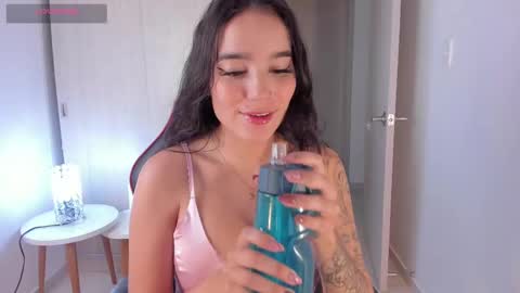 Miss lauren online show from 02/21/25, 01:11