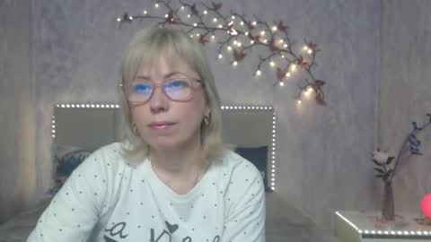Snapshot of laurenwishy chatting on 02/28/26, 06:25 Lauren online show from 02/28/26, 06:25