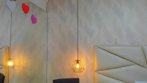 Snapshot of laurettedela_roux chatting on 11/06/25, 11:11 Laurent online show from 11/06/25, 11:11