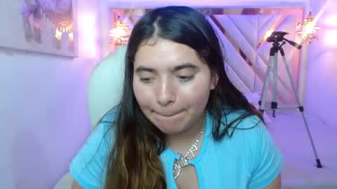 laura  online show from 07/20/26, 07:27