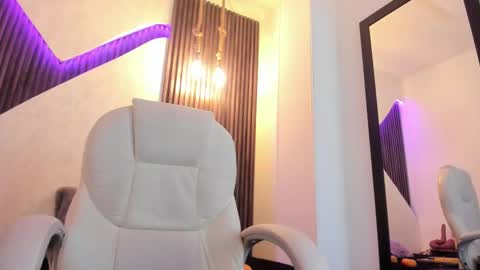 Lau online show from 02/10/25, 03:53