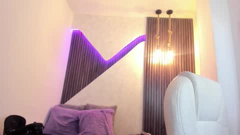 Lau online show from 02/19/25, 02:34