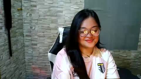 laurine_sexy21 online show from 09/10/25, 01:33