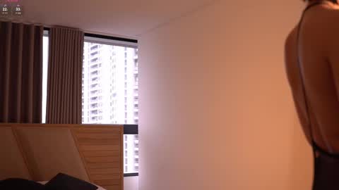 laurita_4 online show from 10/25/25, 01:18