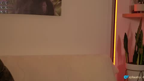 laurita_4 online show from 06/02/26, 01:24