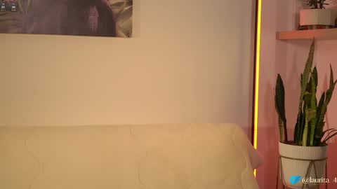 laurita_4 online show from 06/04/26, 01:39