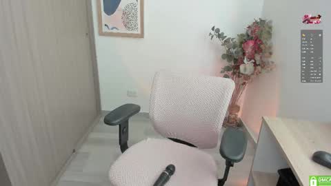 Lauryn online show from 10/09/25, 05:33