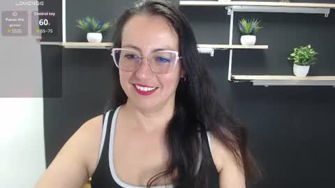 Laury  online show from 07/28/26, 06:20