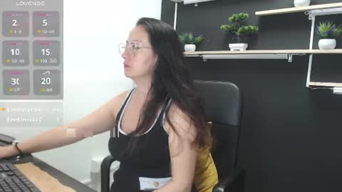 Laury  online show from 07/28/26, 07:39
