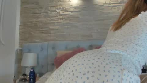 Lauryn online show from 02/26/25, 10:15