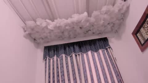 Snapshot of lauu_g chatting on 11/08/25, 10:48 Lauu G online show from 11/08/25, 10:48