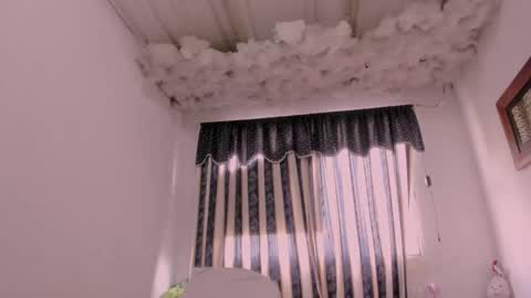 Snapshot of lauu_g chatting on 11/18/25, 11:58 Lauu G online show from 11/18/25, 11:58