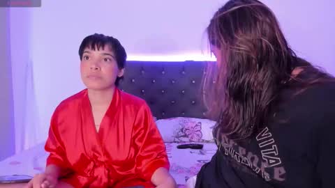 Lau  Sofi  online show from 11/02/25, 06:54