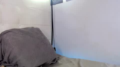 ximena online show from 10/19/25, 06:52