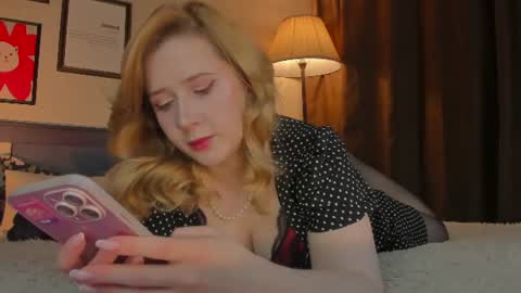 Lav online show from 06/11/26, 04:54