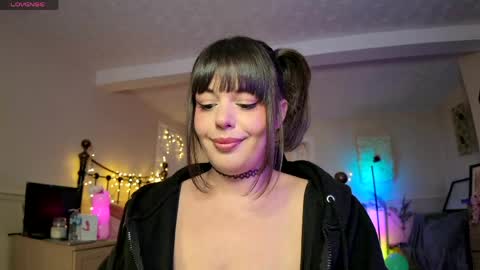 Lavenderrzz online show from 05/13/26, 01:30