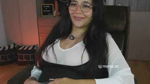 Snapshot of laviah chatting on 04/04/26, 02:03 Mara online show from 04/04/26, 02:03